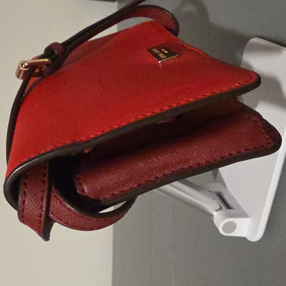 HENRI BENDEL NEW YORK Multi Red/Orange Crossbody/Clutch/Wallet Leather Bag - Picture 6 of 15